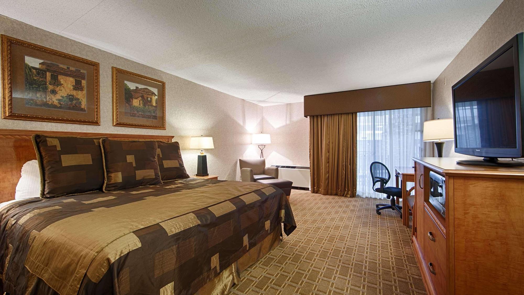 Hotel And Conference Center Bismarck