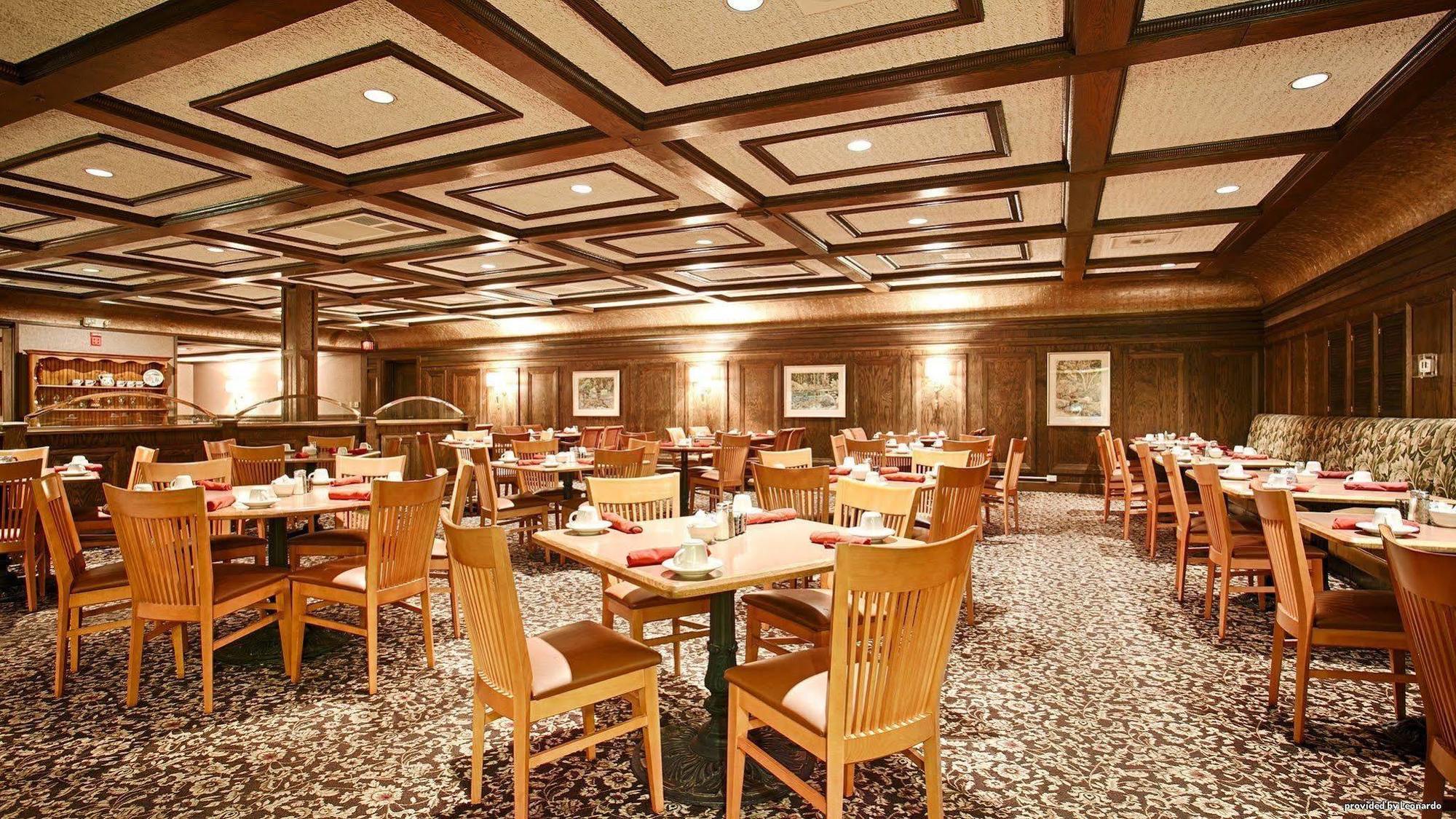Hotel And Conference Center Bismarck