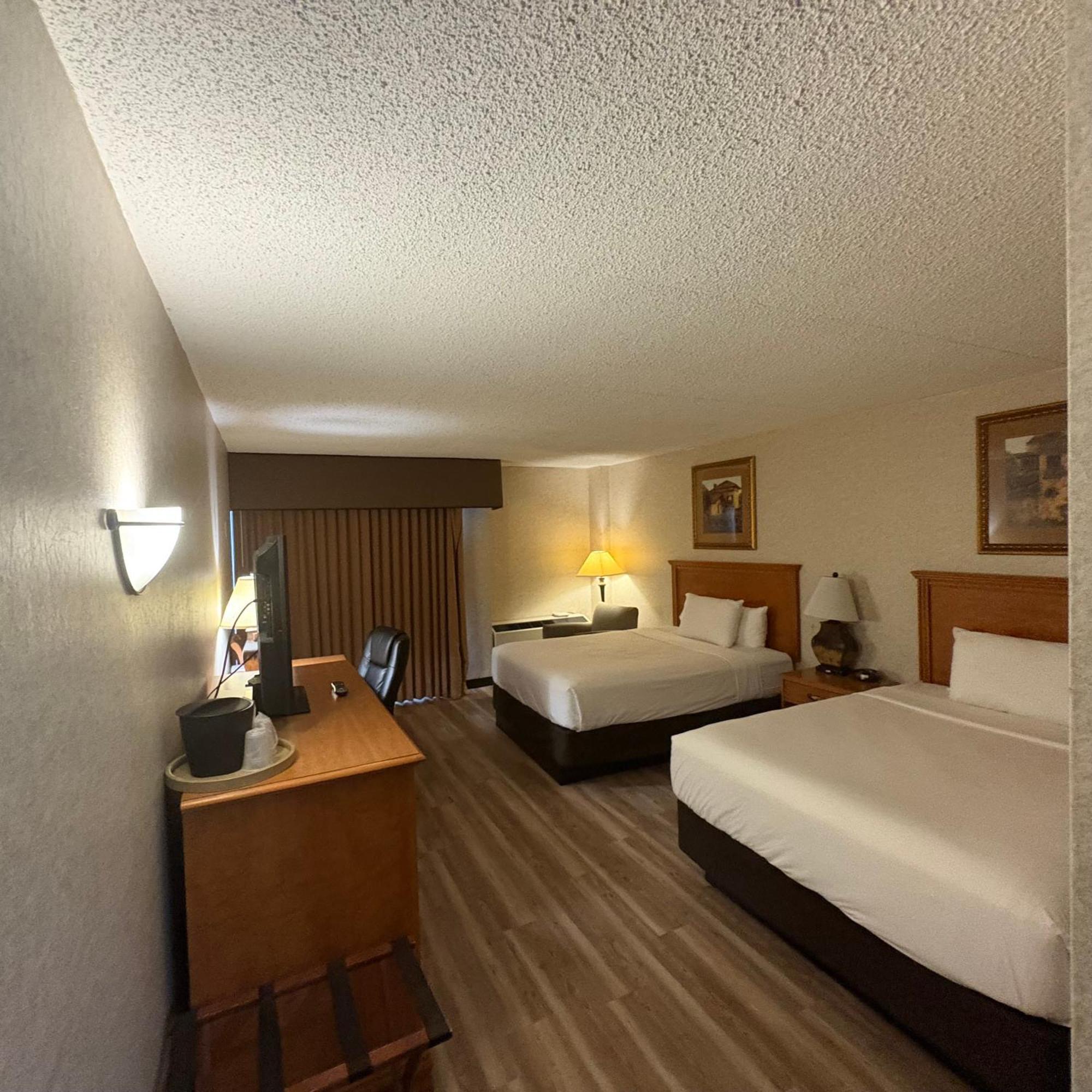 Hotel And Conference Center Bismarck