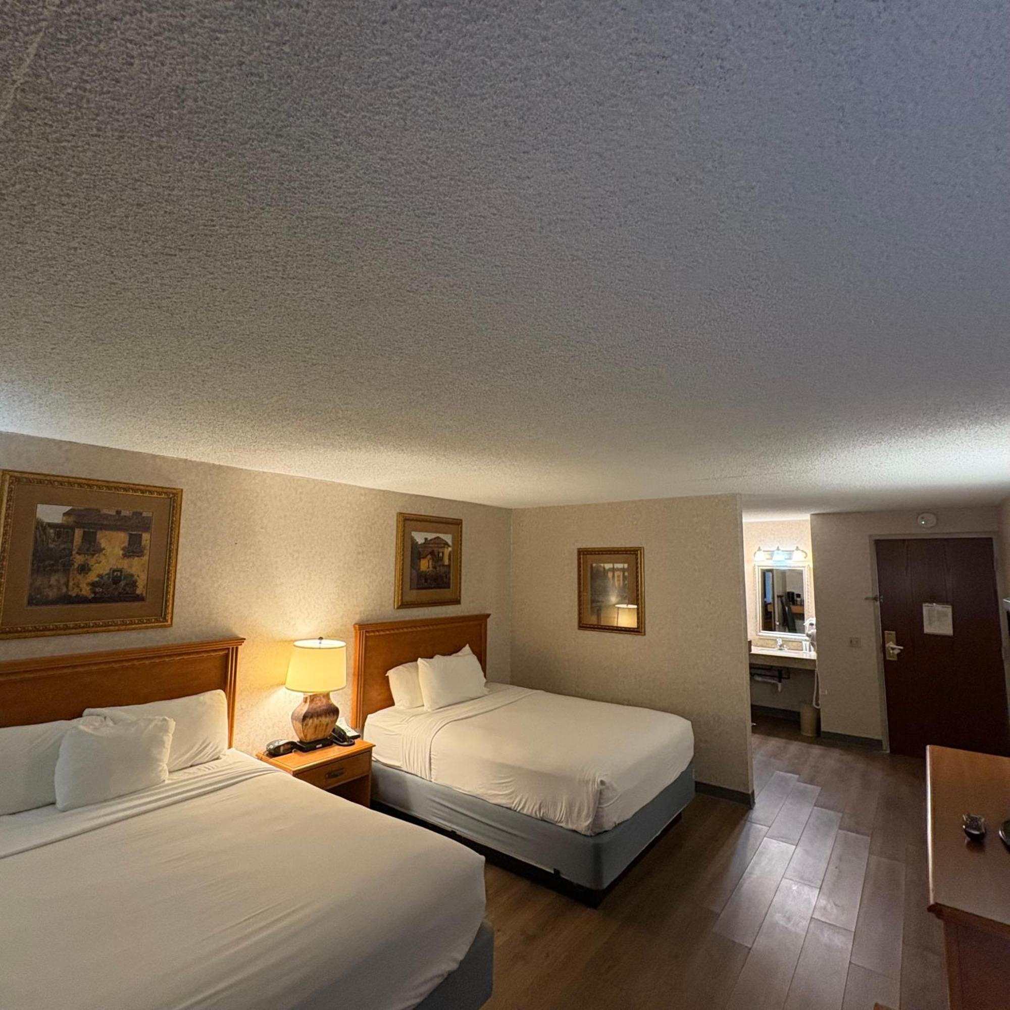 Hotel And Conference Center 3*