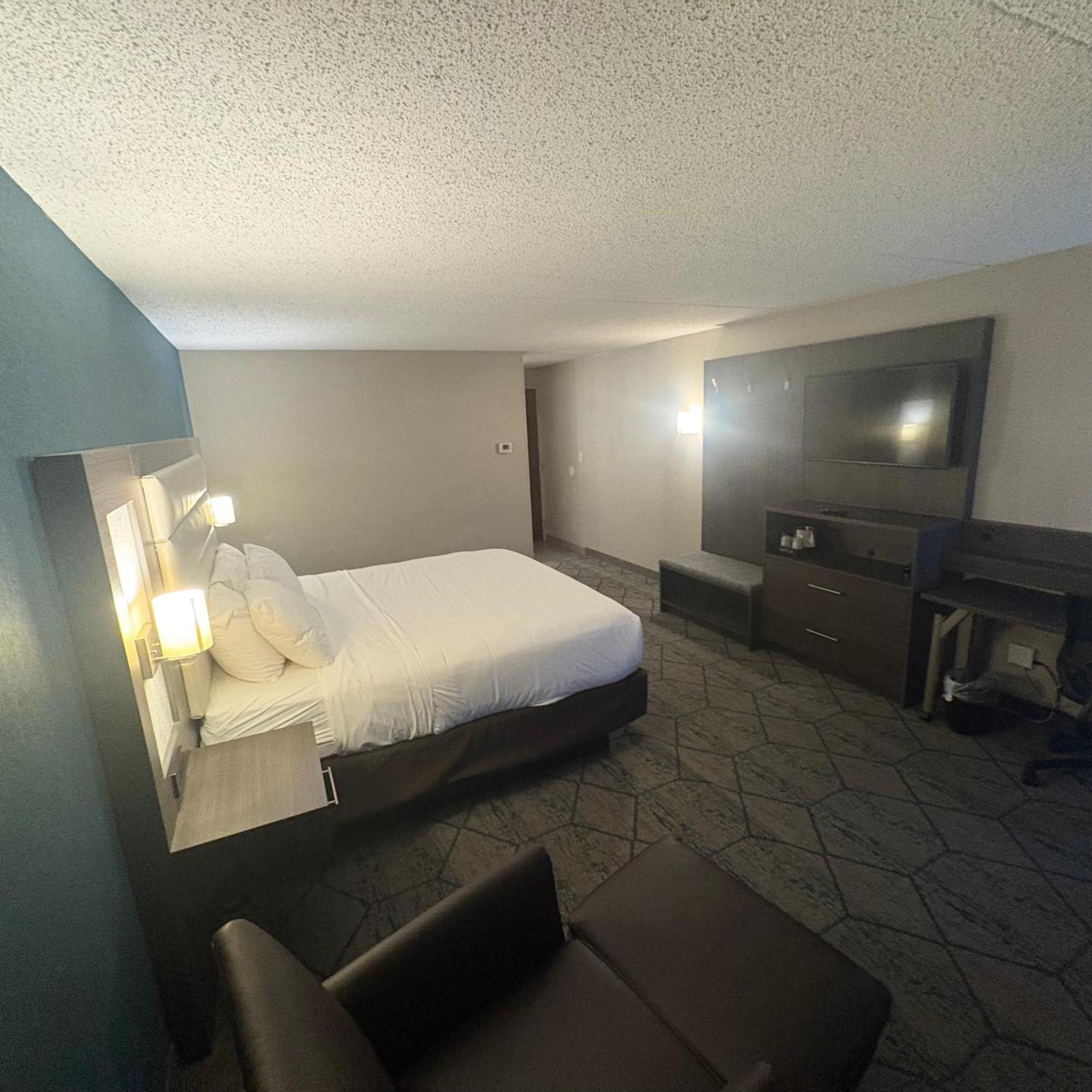 And Conference Center Hotel Bismarck