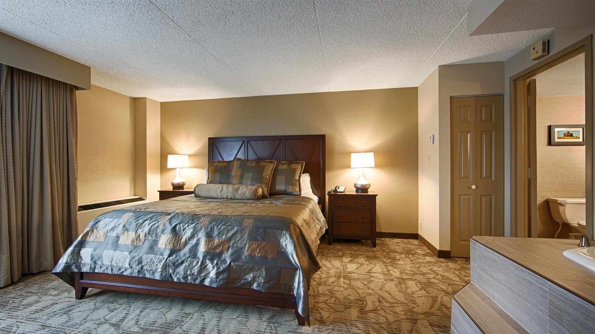 Hotel And Conference Center Bismarck
