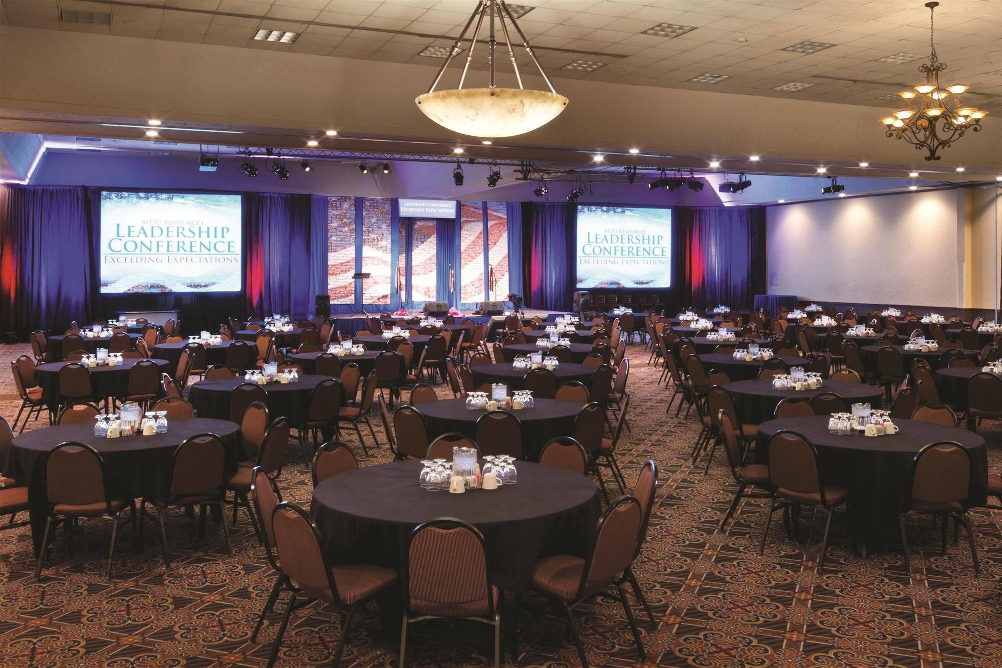 Hotel And Conference Center 3*